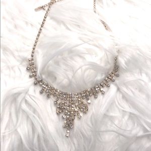 Elegant glamorous formal necklace 18"